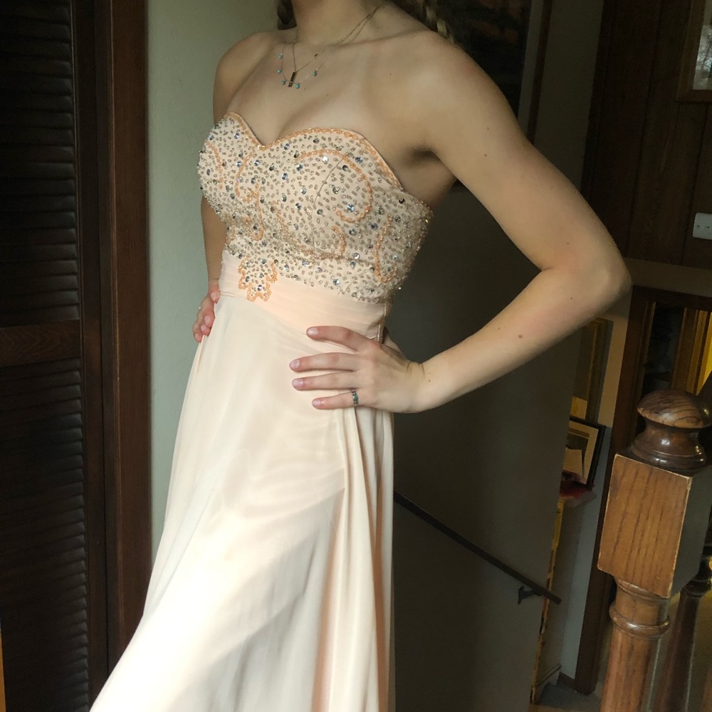 Prom Dress - Picture 3 of 5